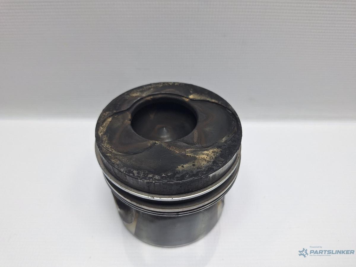 Piston cilindru 3/4 VOLKSWAGEN PASSAT (3B3) [ 2000 - 2005 ] TDI (AVB) 74KW|101HP OEM 038107065FH