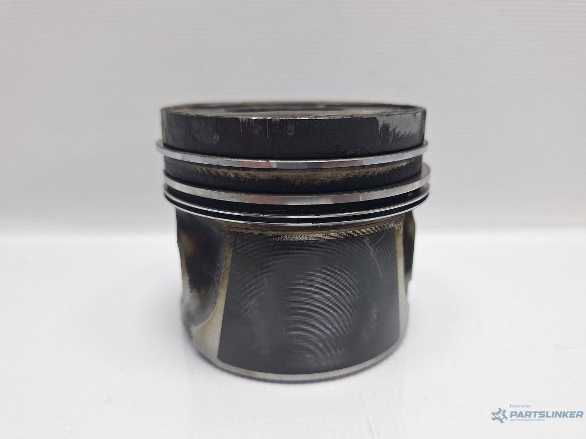 Piston cilindru 3/4 VOLKSWAGEN PASSAT (3B3) [ 2000 - 2005 ] TDI (AVB) 74KW|101HP OEM 038107065FH