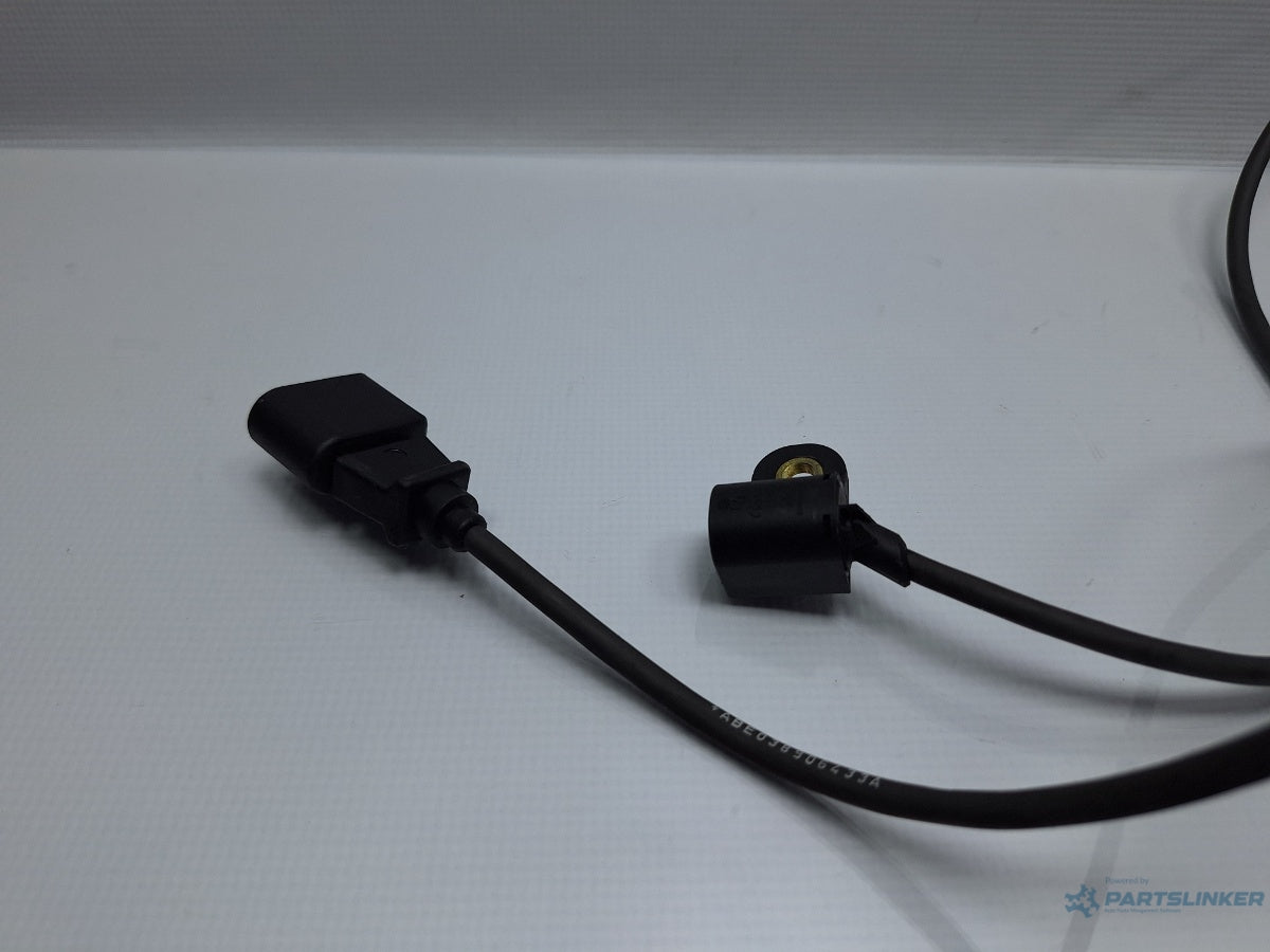 Senzor rotatie ax came VOLKSWAGEN PASSAT (3B3) [ 2000 - 2005 ] TDI (AVB) 74KW|101HP 038906433A