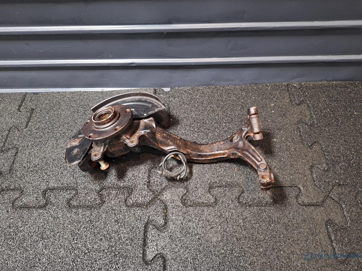 Fuzeta stanga fata VOLKSWAGEN PASSAT (3B3) [ 2000 - 2005 ] TDI (AVB) 74KW|101HP OEM 8D0407257AN