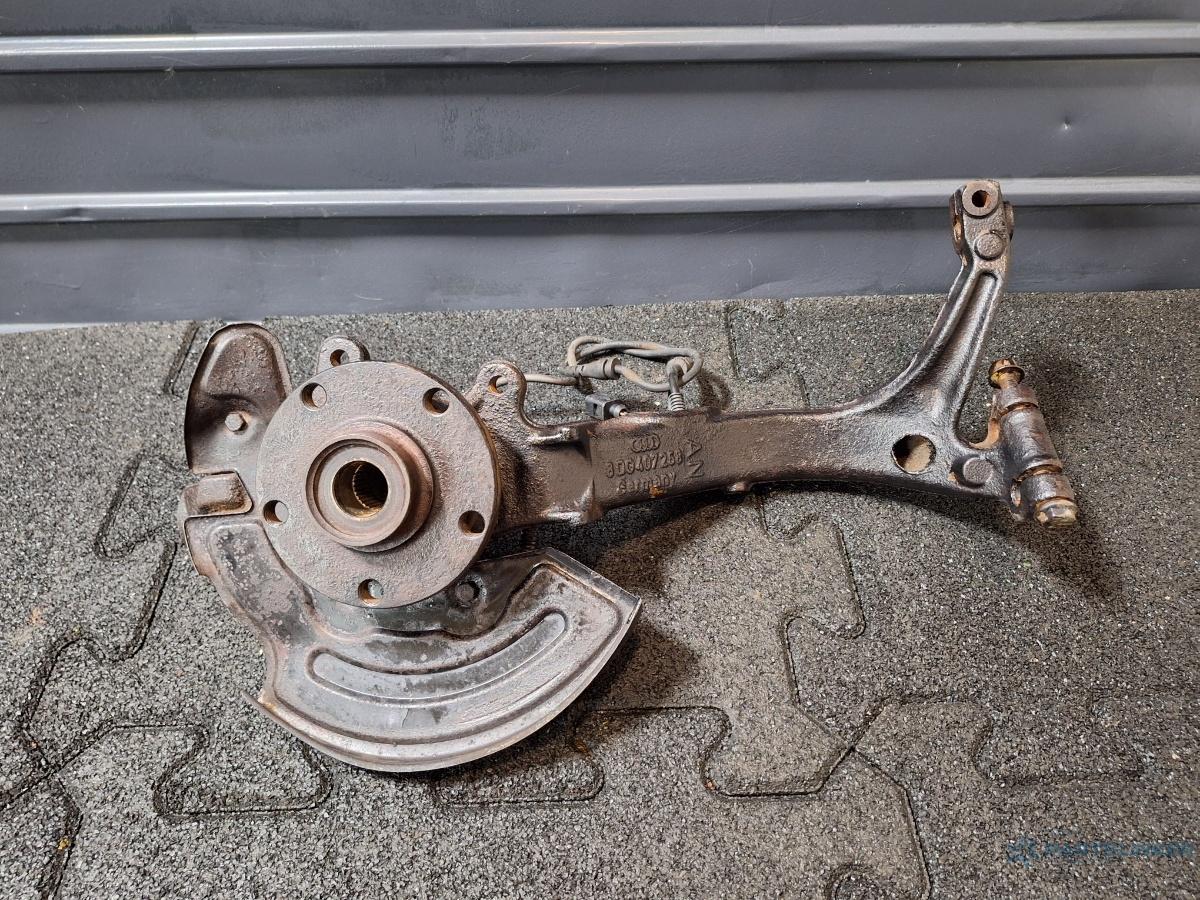 Fuzeta dreapta fata VOLKSWAGEN PASSAT (3B3) [ 2000 - 2005 ] TDI (AVB) 74KW|101HP OEM 8D0407258AN