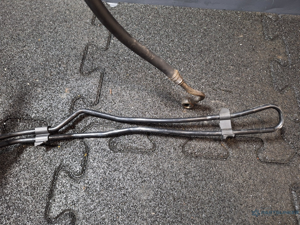 Conducta racire ulei servodirectie VOLKSWAGEN PASSAT (3B3) [ 2000 - 2005 ] TDI (AVB) 74KW|101HP 8D0422885P , 3B1422891A