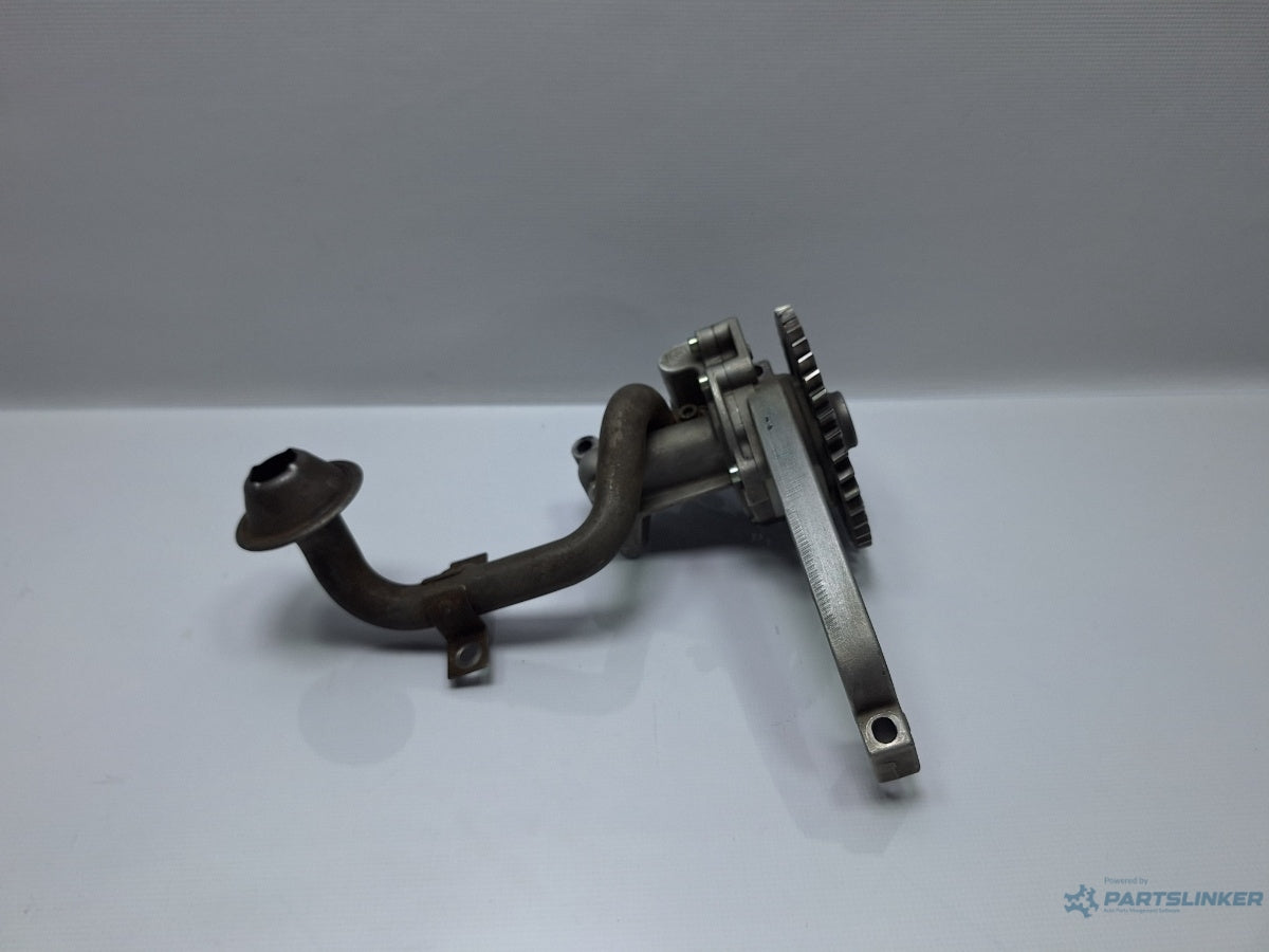 Pompa ulei VOLKSWAGEN TRANSPORTER V Box (7HA, 7HH, 7EA, 7EH) [ 2003 - > ] TDI (AXD, BNZ) 96KW|130HP 070115103A