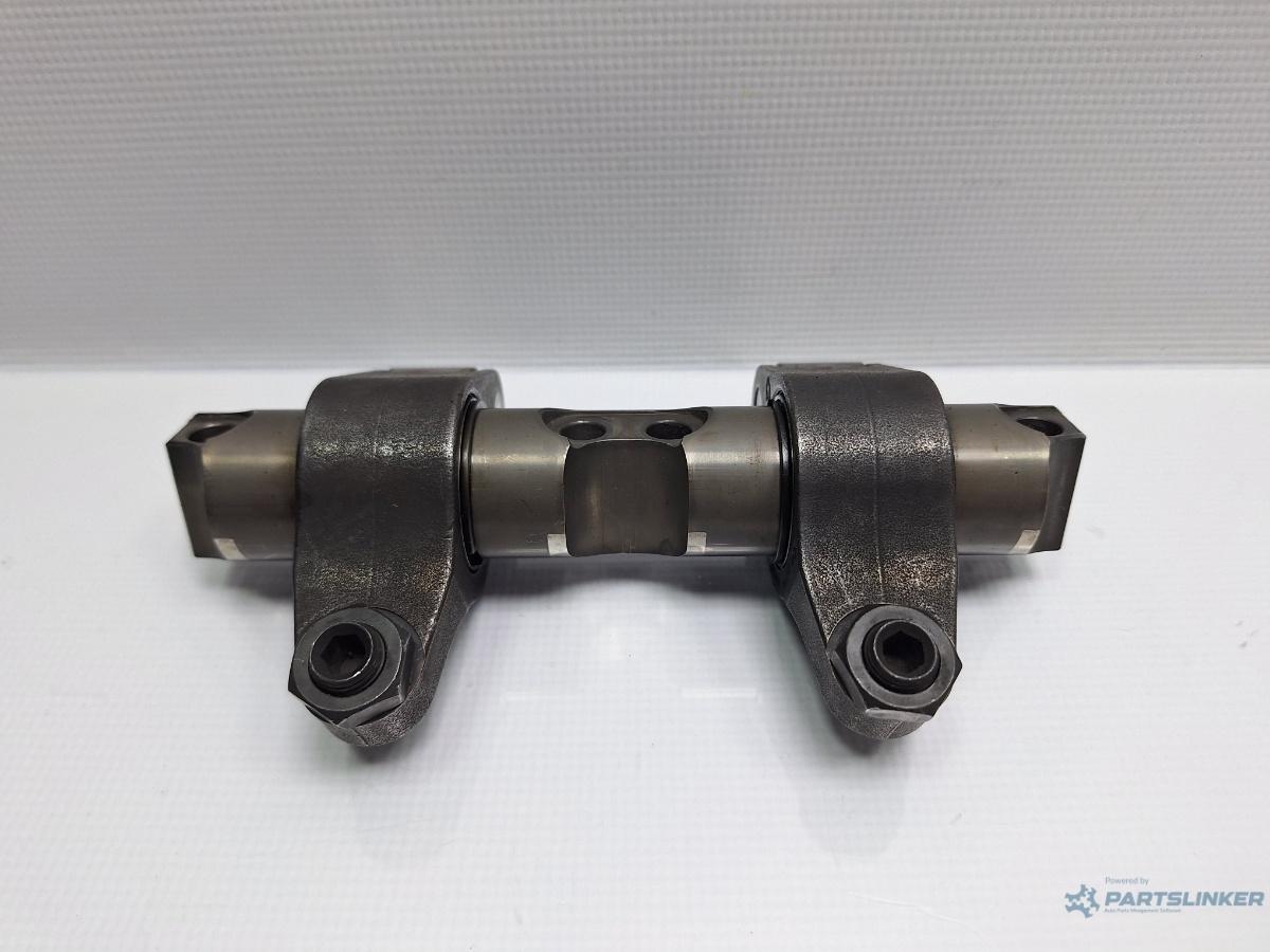 Rampa culbutori VOLKSWAGEN CADDY III Estate (2KB, 2KJ, 2CB, 2CJ) [ 2004 - 2015 ] TDI (BJB, BLS) 77KW|105HP OEM 038109527AF