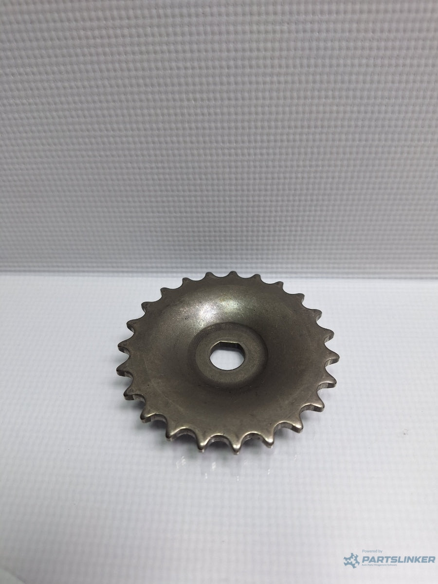 Pinion pompa ulei VOLKSWAGEN GOLF V (1K1) [ 2003 - 2009 ] TDI (BKC, BLS, BXE) 77KW|105HP 038115121A