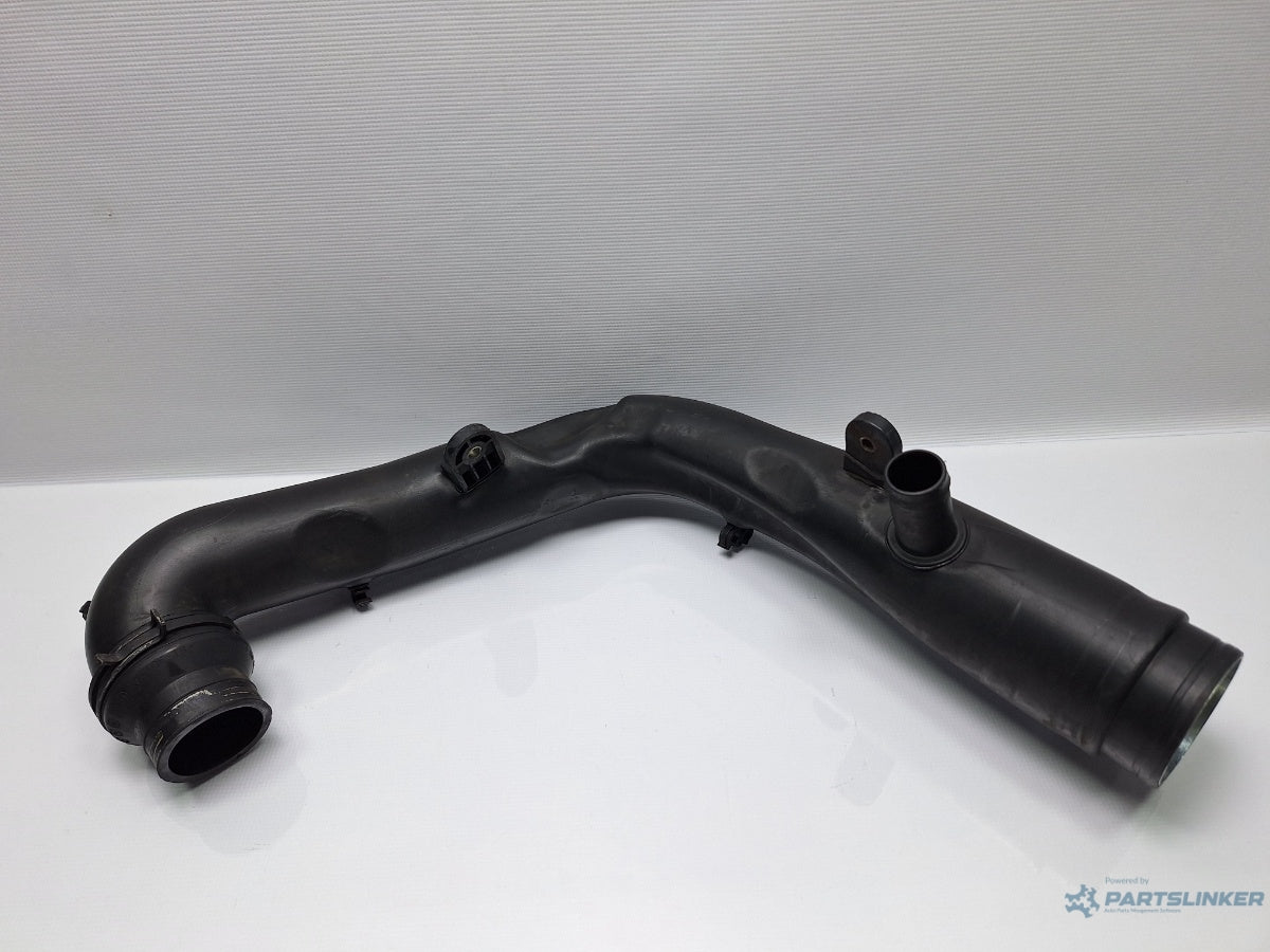 Conducta admisie aer VOLKSWAGEN GOLF V (1K1) [ 2003 - 2009 ] TDI (BKC, BLS, BXE) 77KW|105HP 1K0129654AD