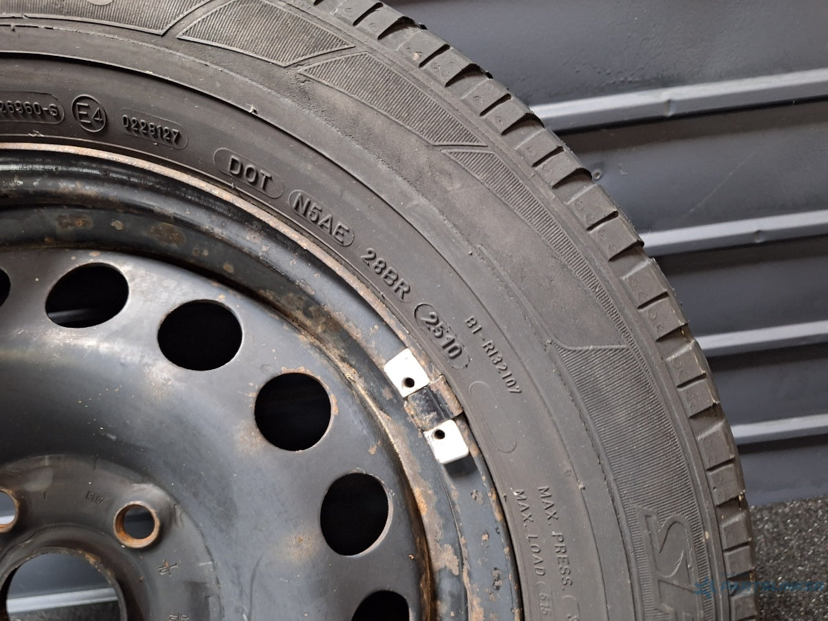 Roata tabla pe 15 VOLKSWAGEN GOLF V (1K1) [ 2003 - 2009 ] TDI (BKC, BLS, BXE) 77KW|105HP 6Jx15H2 ET47 OEM 1K0601027T