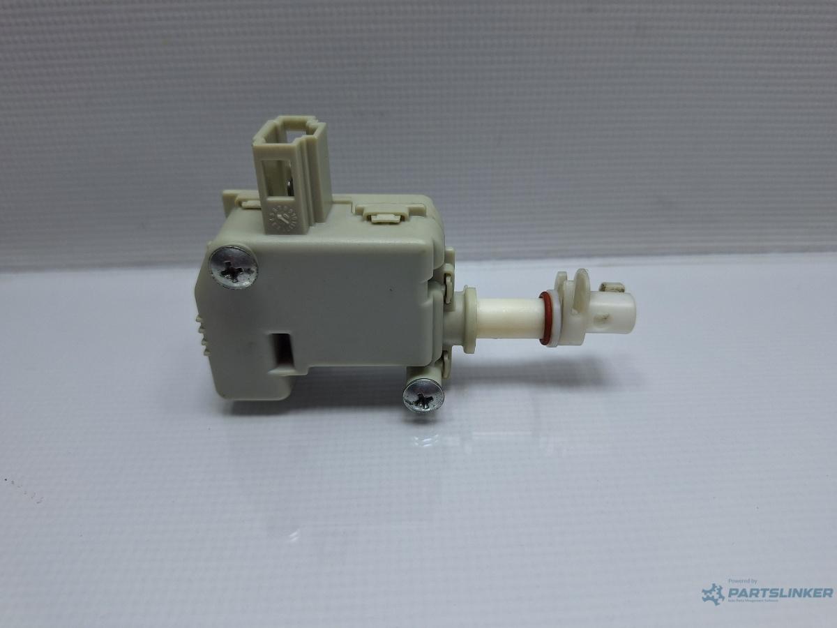 Actuator inchidere centralizata VOLKSWAGEN GOLF IV (1J1) [ 1997 - 2007 ] TDI (AGR, ALH) 66KW|90HP OEM 1J6810773A , 3B0959782