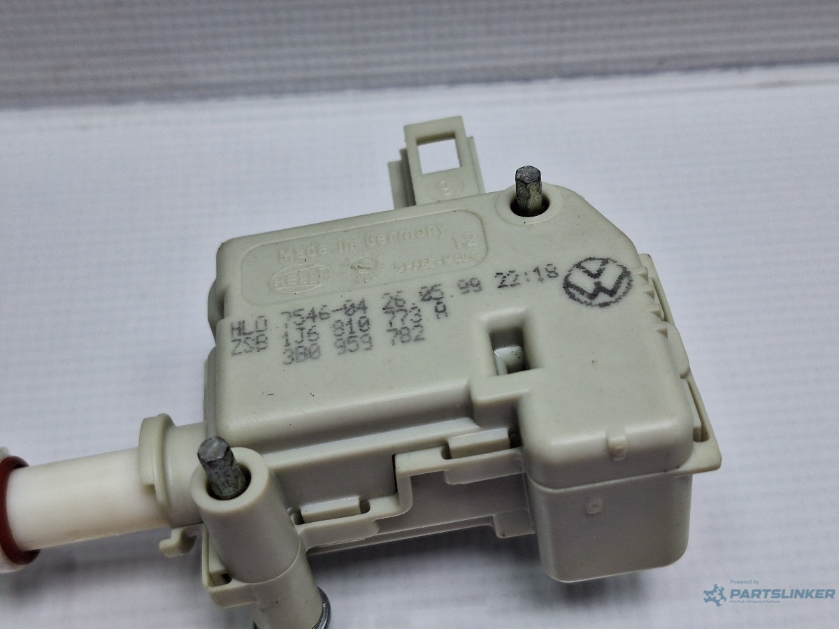 Actuator inchidere centralizata VOLKSWAGEN GOLF IV (1J1) [ 1997 - 2007 ] TDI (AGR, ALH) 66KW|90HP 1J6810773A , 3B0959782