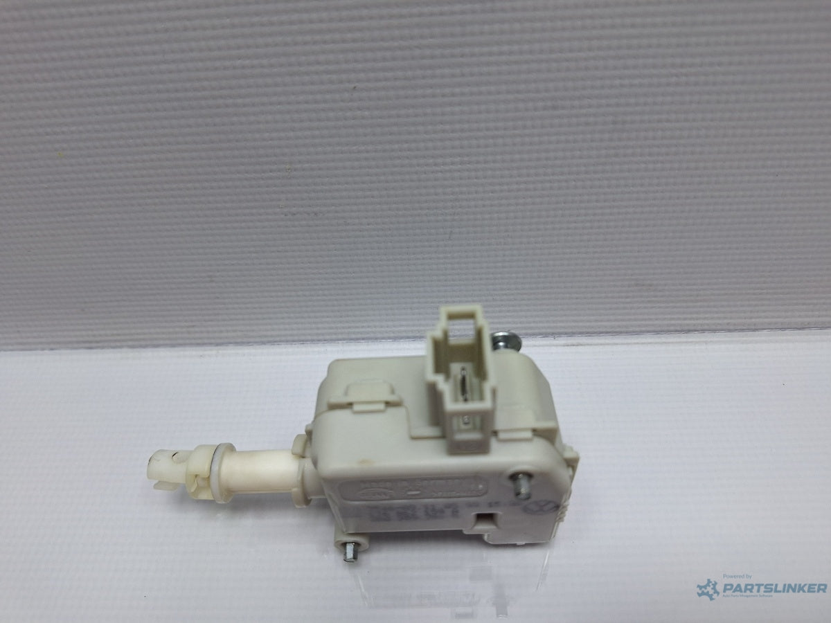 Actuator inchidere centralizata VOLKSWAGEN GOLF IV (1J1) [ 1997 - 2007 ] TDI (AGR, ALH) 66KW|90HP 1J6862159A , 3B0959781B