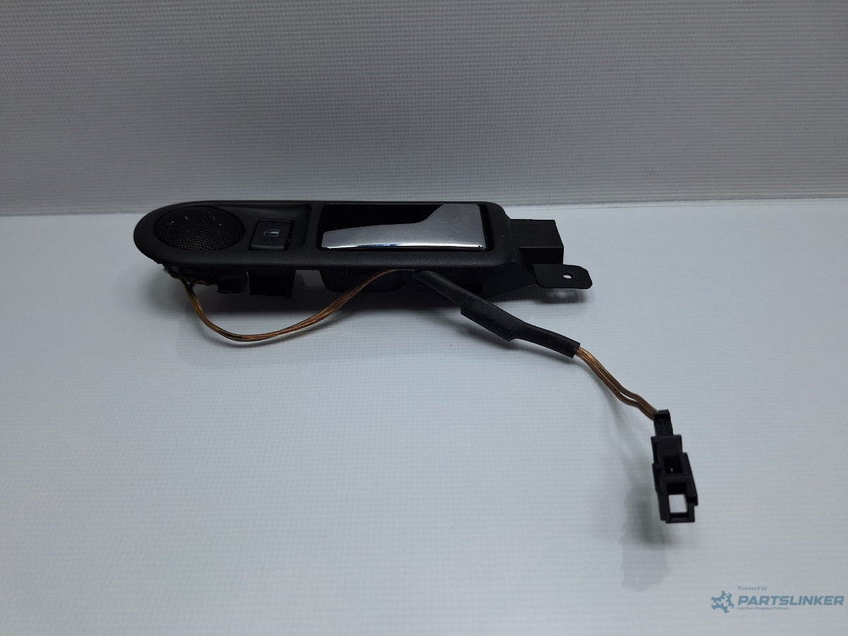 Maner usa dreapta spate VOLKSWAGEN GOLF IV (1J1) [ 1997 - 2007 ] TDI (AGR, ALH) 66KW|90HP 3B0839114AP , 1J0051411