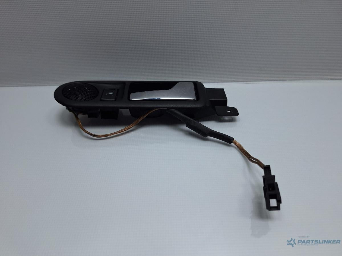 Maner usa dreapta spate VOLKSWAGEN GOLF IV (1J1) [ 1997 - 2007 ] TDI (AGR, ALH) 66KW|90HP OEM 3B0839114AP , 1J0051411