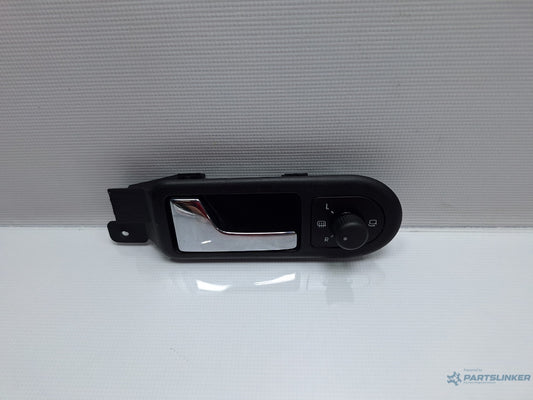 Maner usa stanga fata VOLKSWAGEN GOLF IV (1J1) [ 1997 - 2007 ] TDI (AGR, ALH) 66KW|90HP 3B1837113J