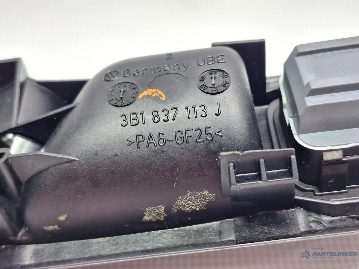 Maner usa stanga fata VOLKSWAGEN GOLF IV (1J1) [ 1997 - 2007 ] TDI (AGR, ALH) 66KW|90HP 3B1837113J