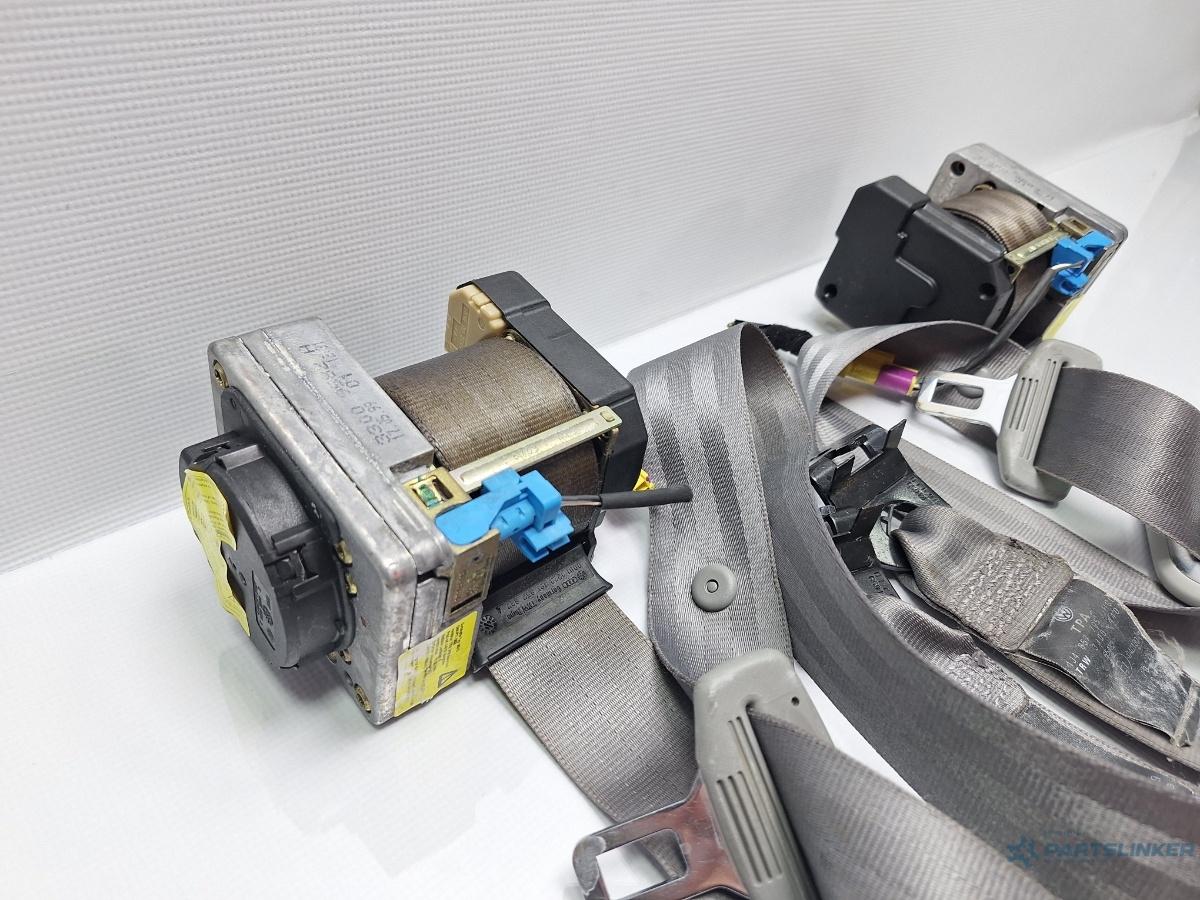 Centuri de siguranta fata VOLKSWAGEN GOLF IV (1J1) [ 1997 - 2007 ] TDI (AGR, ALH) 66KW|90HP OEM 1J4857705J , 1J4857706J