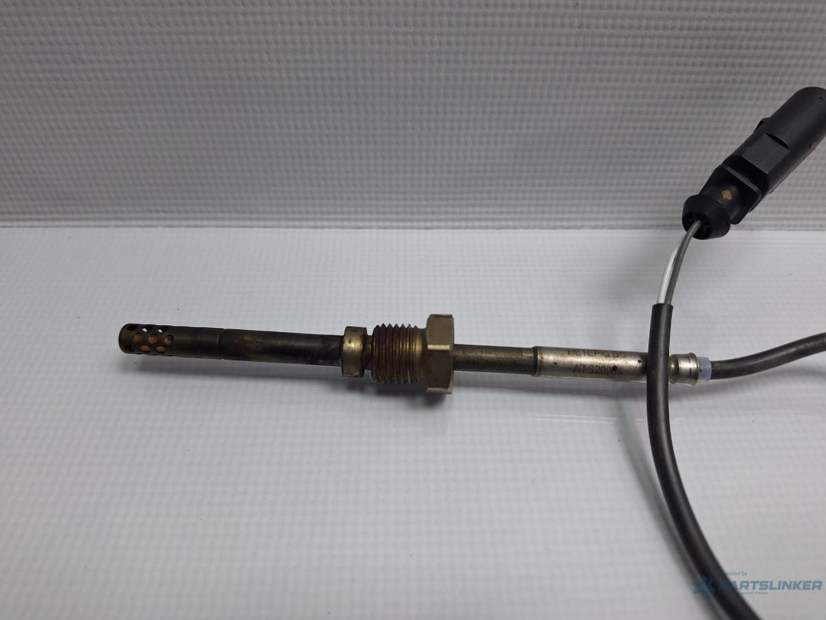 Senzor temperatura gaze AUDI A6 III Allroad (4FH, C6) [ 2006 - 2011 ] TDI quattro (CANC) 140KW|190HP OEM 059906088AF