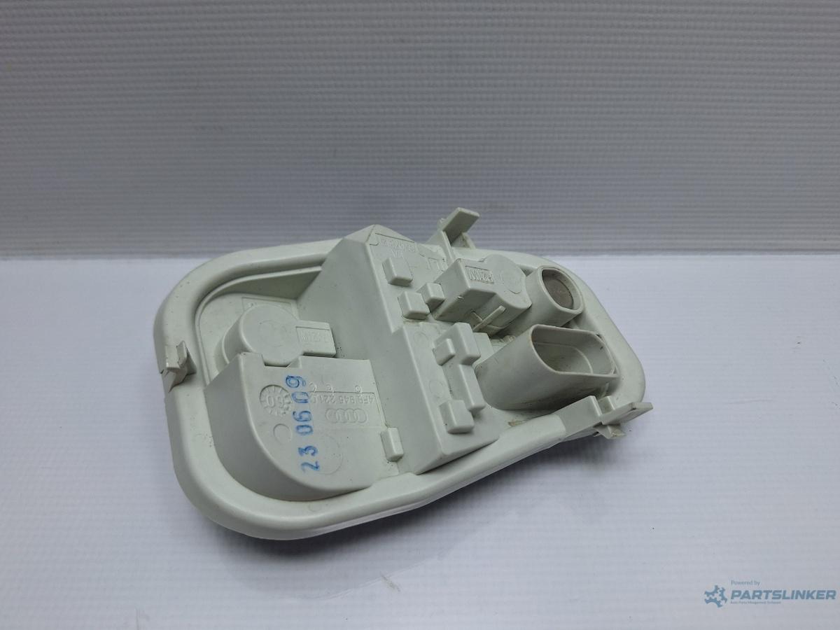 Soclu stop aripa stanga AUDI A6 III Allroad (4FH, C6) [ 2006 - 2011 ] TDI quattro (CANC) 140KW|190HP OEM 4F9945221C
