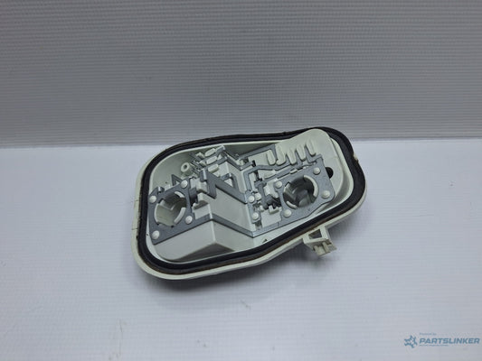 Soclu stop aripa stanga AUDI A6 III Allroad (4FH, C6) [ 2006 - 2011 ] TDI quattro (CANC) 140KW|190HP 4F9945221C