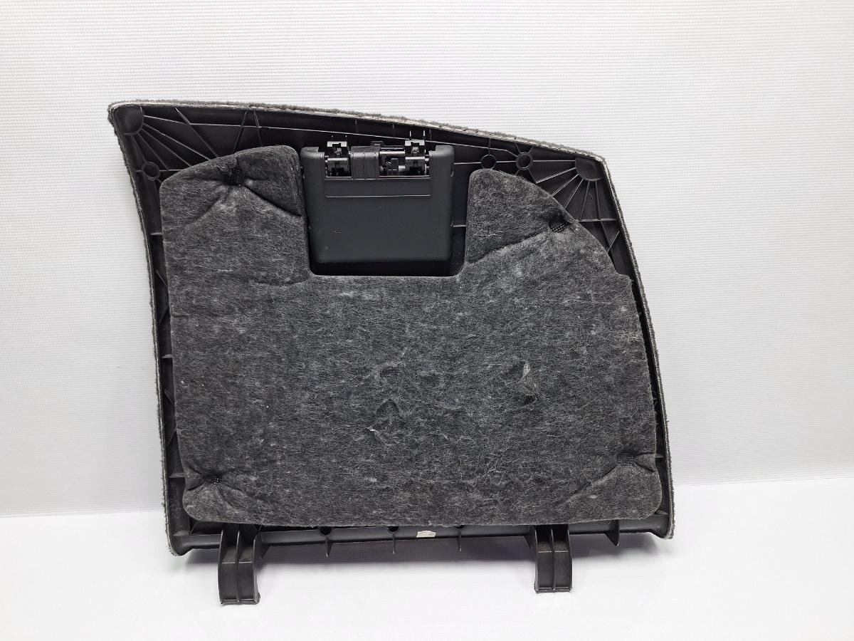 Capac laterala portbagaj stanga AUDI A6 III Allroad (4FH, C6) [ 2006 - 2011 ] TDI quattro (CANC) 140KW|190HP OEM 4F9863879H