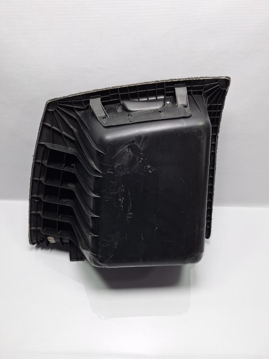 Buzunar lateral portbagaj dreapta AUDI A6 III Allroad (4FH, C6) [ 2006 - 2011 ] TDI quattro (CANC) 140KW|190HP OEM 4F9863880B