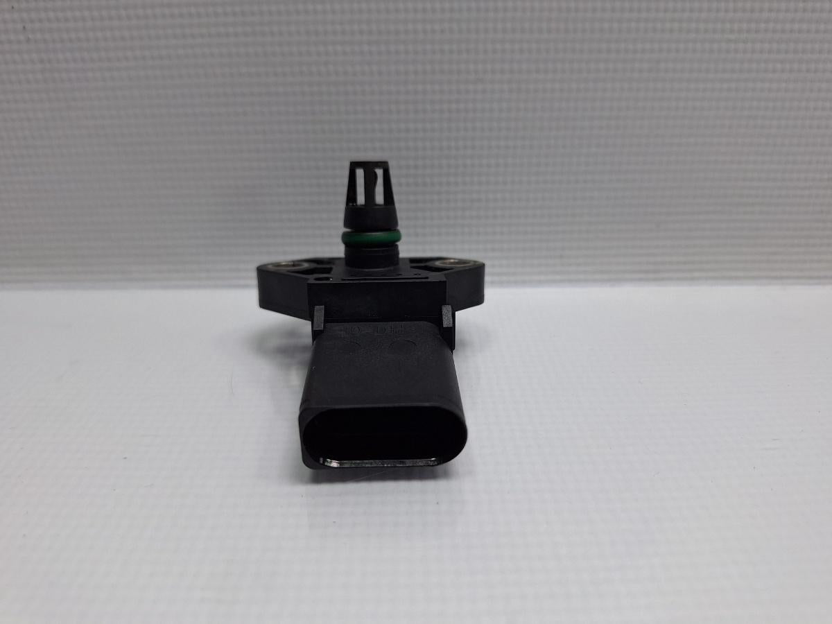 Senzor MAP AUDI A6 III Allroad (4FH, C6) [ 2006 - 2011 ] TDI quattro (CANC) 140KW|190HP BOSCH 0281002401 OEM 038906051C