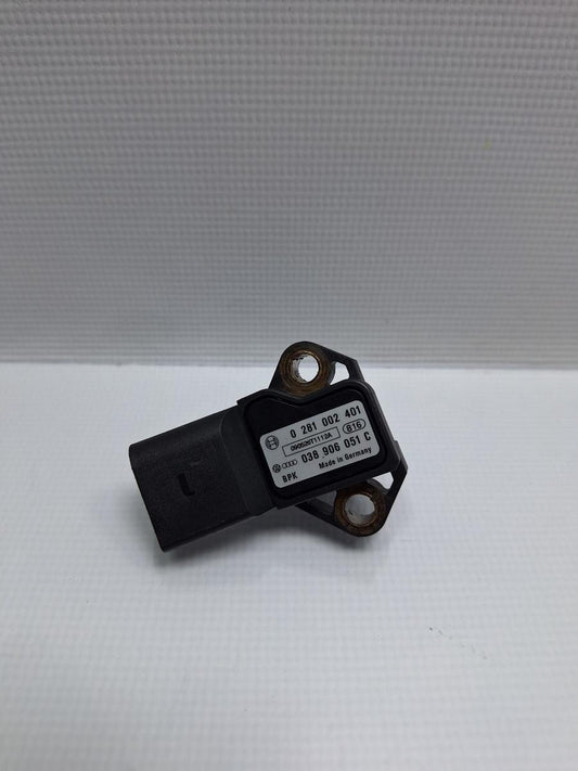 Senzor MAP AUDI A6 III Allroad (4FH, C6) [ 2006 - 2011 ] TDI quattro (CANC) 140KW|190HP BOSCH 0281002401 OEM 038906051C