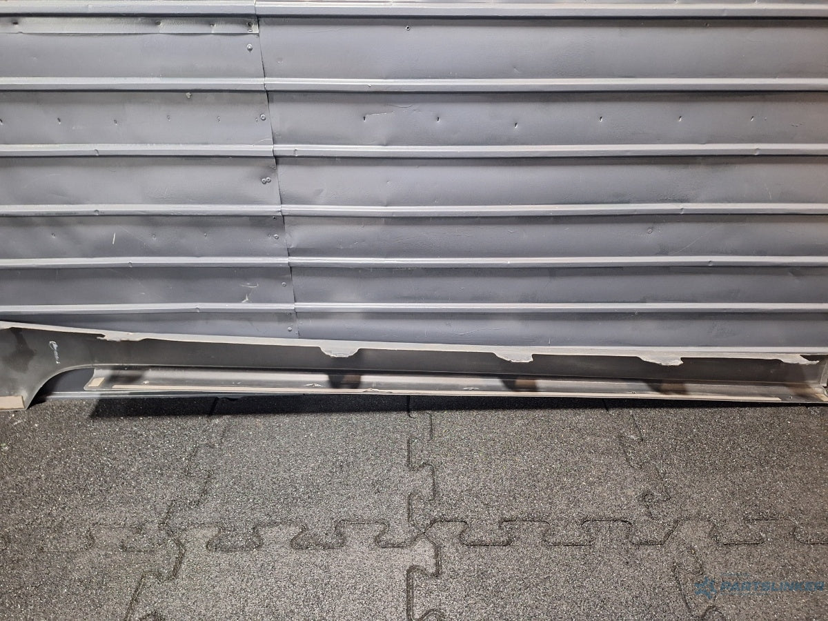 Ornament prag dreapta AUDI A6 III Allroad (4FH, C6) [ 2006 - 2011 ] TDI quattro (CANC) 140KW|190HP 4F9853860