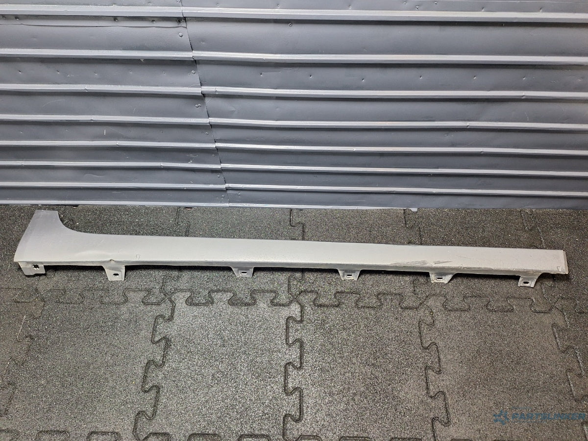 Ornament prag dreapta AUDI A6 III Allroad (4FH, C6) [ 2006 - 2011 ] TDI quattro (CANC) 140KW|190HP 4F9853860