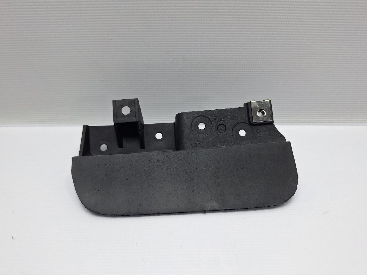 Aparatoare noroi stanga spate AUDI A6 III Allroad (4FH, C6) [ 2006 - 2011 ] TDI quattro (CANC) 140KW|190HP OEM 4F0853833A