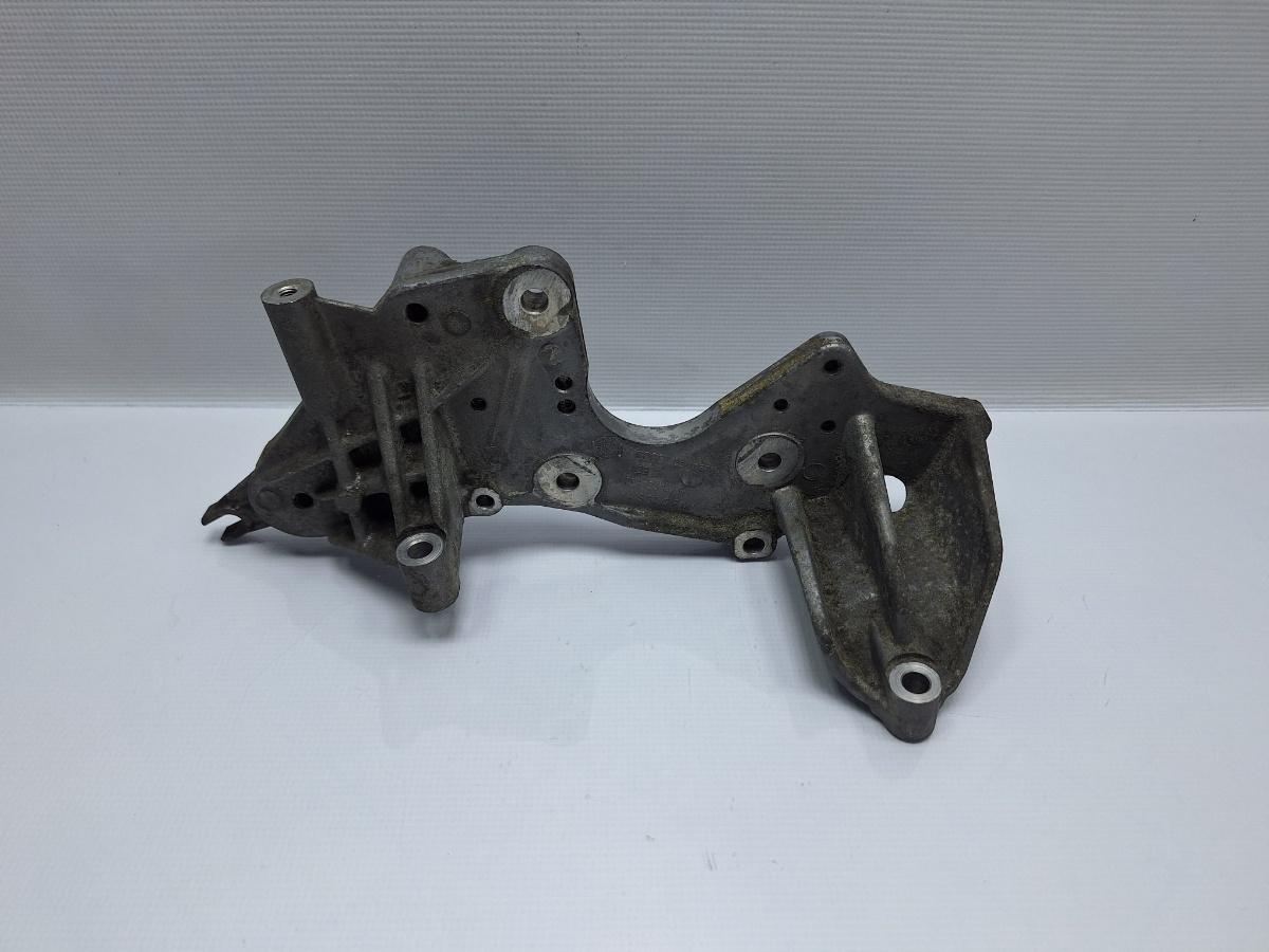 Suport pompa combustibil AUDI A6 III Allroad 4FH, C6 2006 - 2011 2.7 TDI quattro CANC 059130147P