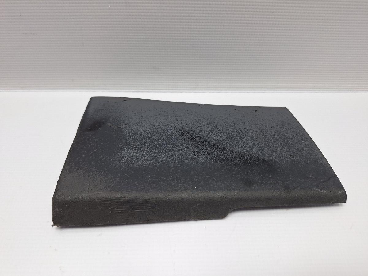 Bandou inferior aripa stanga fata AUDI A6 III Allroad (4FH, C6) [ 2006 - 2011 ] TDI quattro (CANC) 140KW|190HP OEM 4F9853579