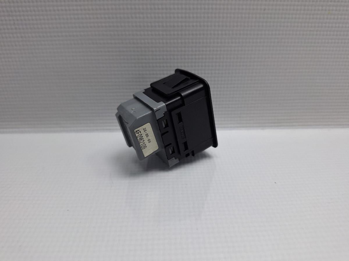 Buton alarma AUDI A6 III Allroad (4FH, C6) [ 2006 - 2011 ] TDI quattro (CANC) 140KW|190HP OEM 4F0962109
