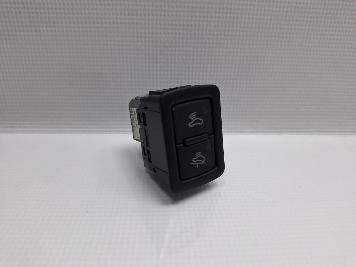 Buton alarma AUDI A6 III Allroad (4FH, C6) [ 2006 - 2011 ] TDI quattro (CANC) 140KW|190HP OEM 4F0962109