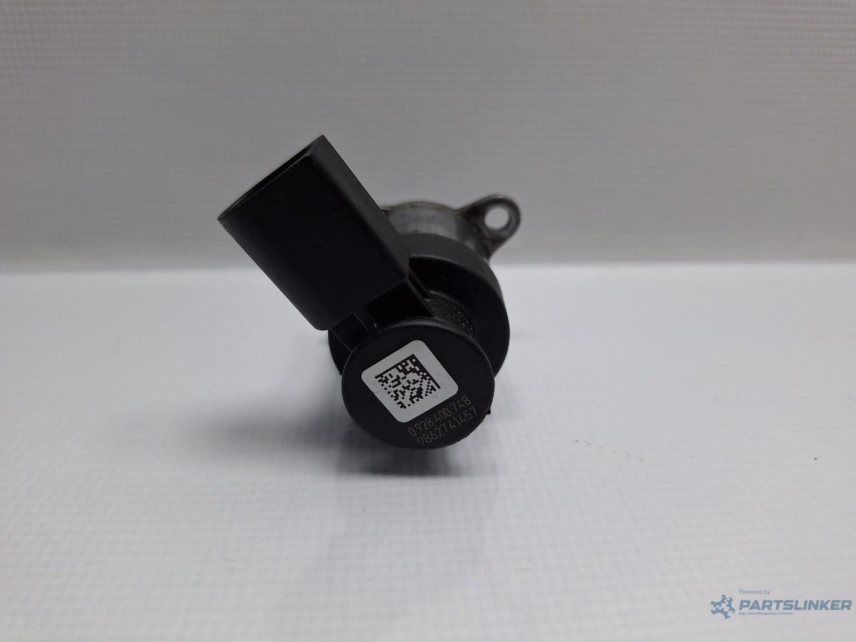 Senzor presiune pompa inalte AUDI A6 III Allroad (4FH, C6) [ 2006 - 2011 ] TDI quattro (CANC) 140KW|190HP BOSCH 0928400748 059130755BK