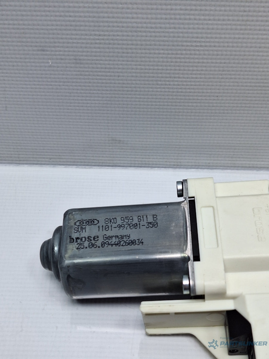 Motoras macara geam stanga spate AUDI A6 III Allroad (4FH, C6) [ 2006 - 2011 ] TDI quattro (CANC) 140KW|190HP 8K0959811B