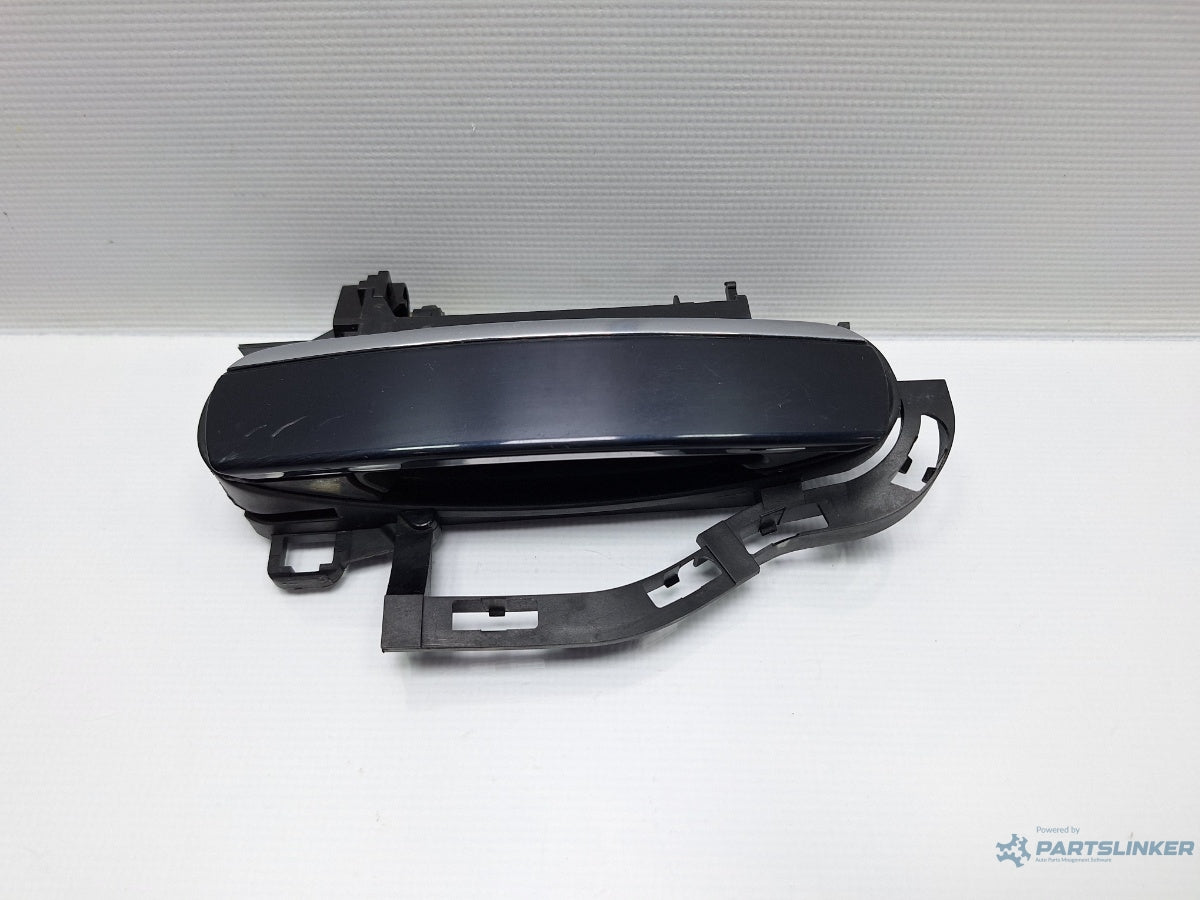 Maner exterior usa dreapta AUDI A6 III Allroad (4FH, C6) [ 2006 - 2011 ] TDI quattro (CANC) 140KW|190HP 4F0837886