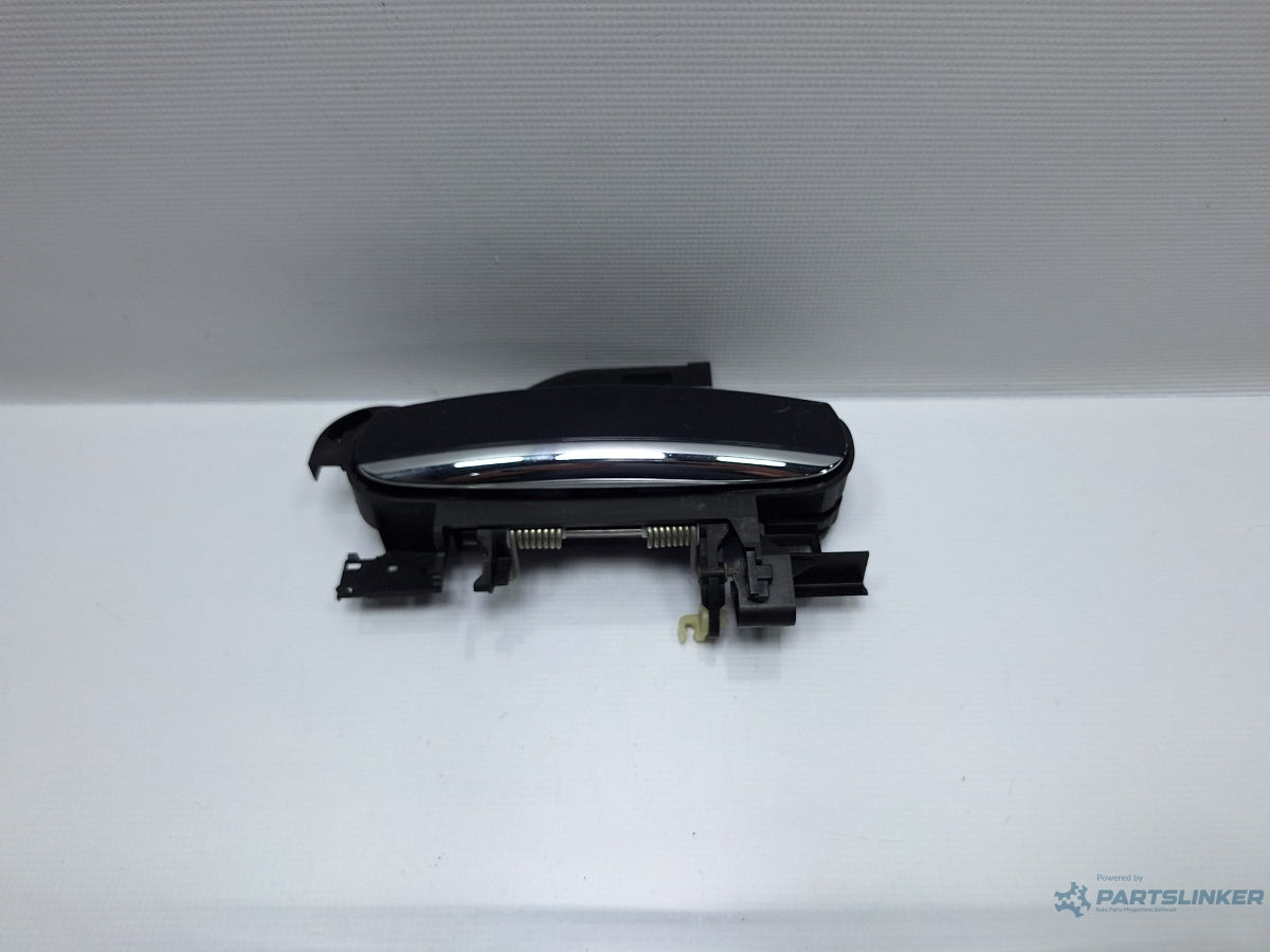 Maner exterior usa dreapta AUDI A6 III Allroad (4FH, C6) [ 2006 - 2011 ] TDI quattro (CANC) 140KW|190HP 4F0837886