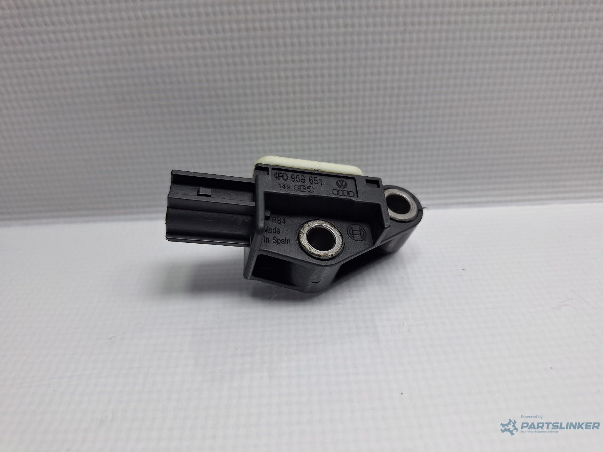 Senzor impact airbag AUDI A6 III Allroad (4FH, C6) [ 2006 - 2011 ] TDI quattro (CANC) 140KW|190HP 4F0959651