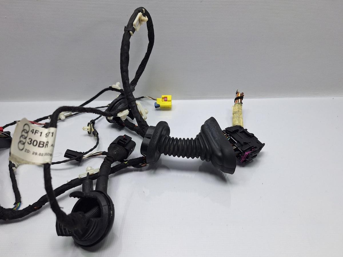 Instalatie usa dreapta fata AUDI A6 III Allroad (4FH, C6) [ 2006 - 2011 ] TDI quattro (CANC) 140KW|190HP OEM 4F1971030BR