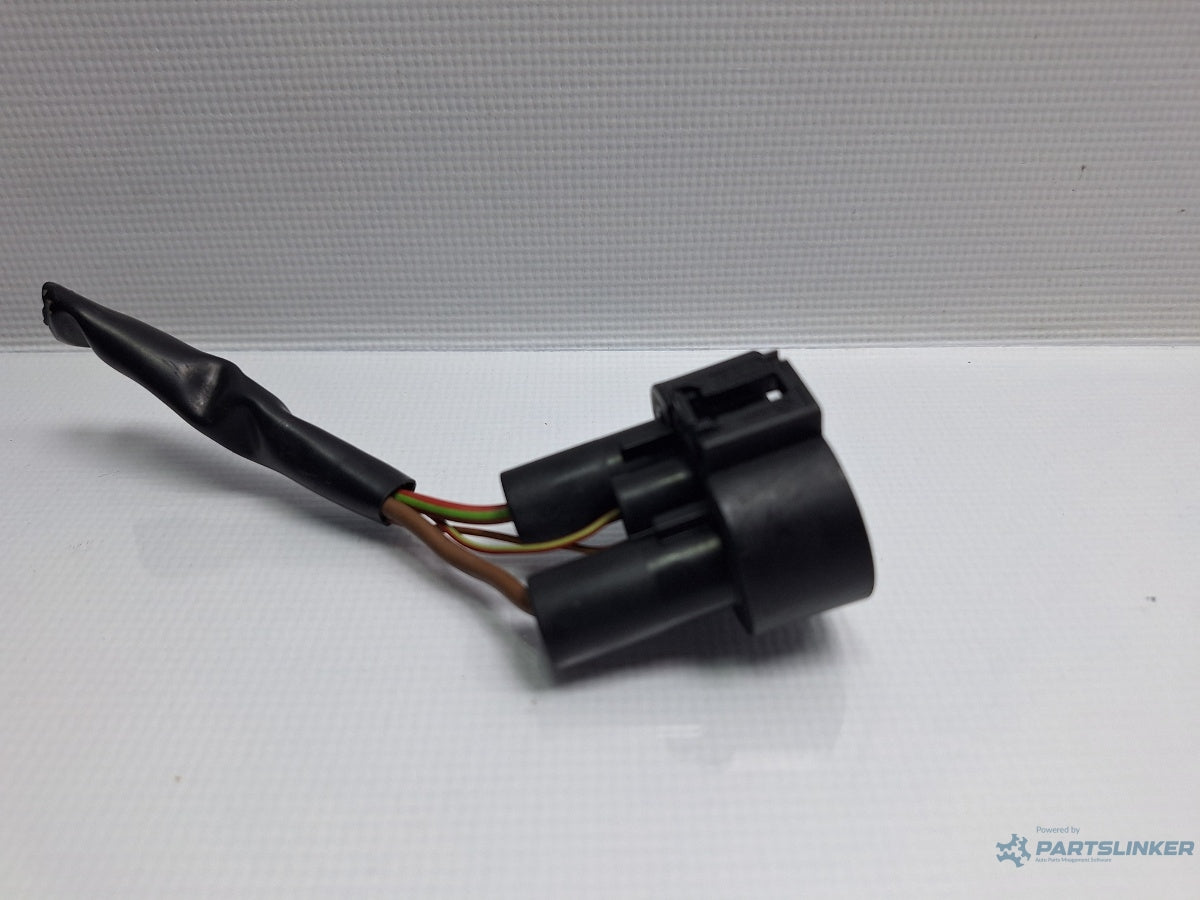 Mufa conector ventilator racire AUDI A6 III Allroad (4FH, C6) [ 2006 - 2011 ] TDI quattro (CANC) 140KW|190HP 1K0906234A
