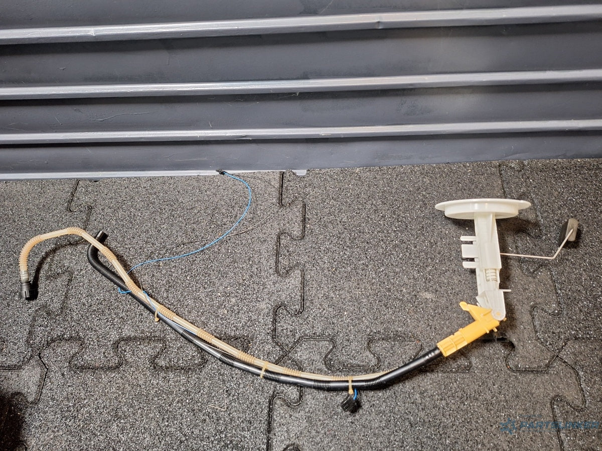 Litrometru AUDI A6 III Allroad (4FH, C6) [ 2006 - 2011 ] TDI quattro (CANC) 140KW|190HP 4F0201317