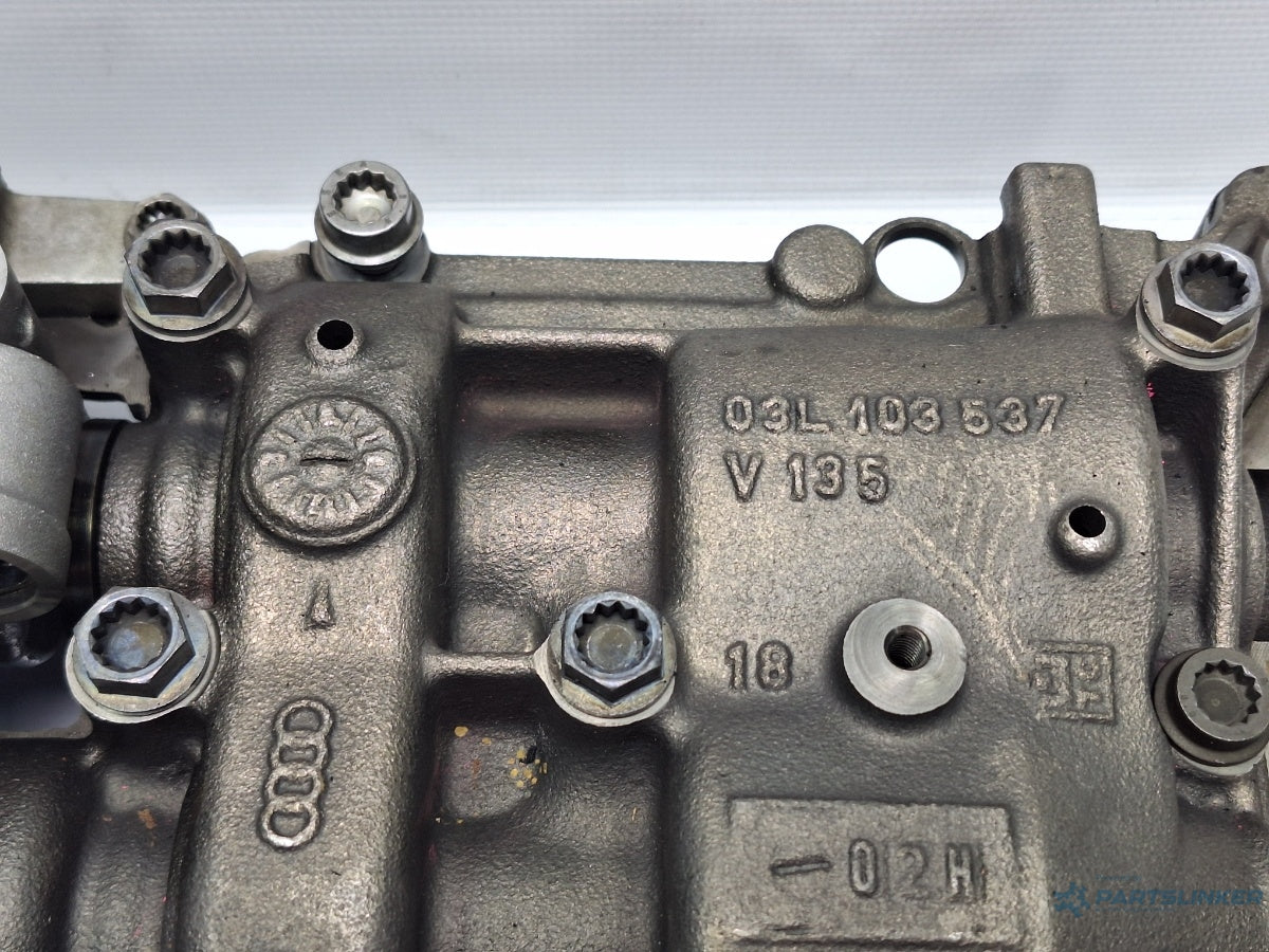 Pompa de ulei cu balansieri pe pinioane AUDI Q5 (8RB) [ 2008 - > ] TDI quattro (CAHA, CGLB, CMGA) 125KW|170HP 03L103537 , 03G115105C