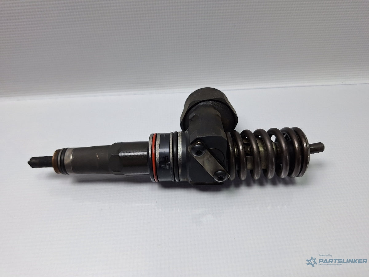 Injector VOLKSWAGEN PASSAT (3B3) [ 2000 - 2005 ] TDI (AVB) 74KW|101HP 038130073J