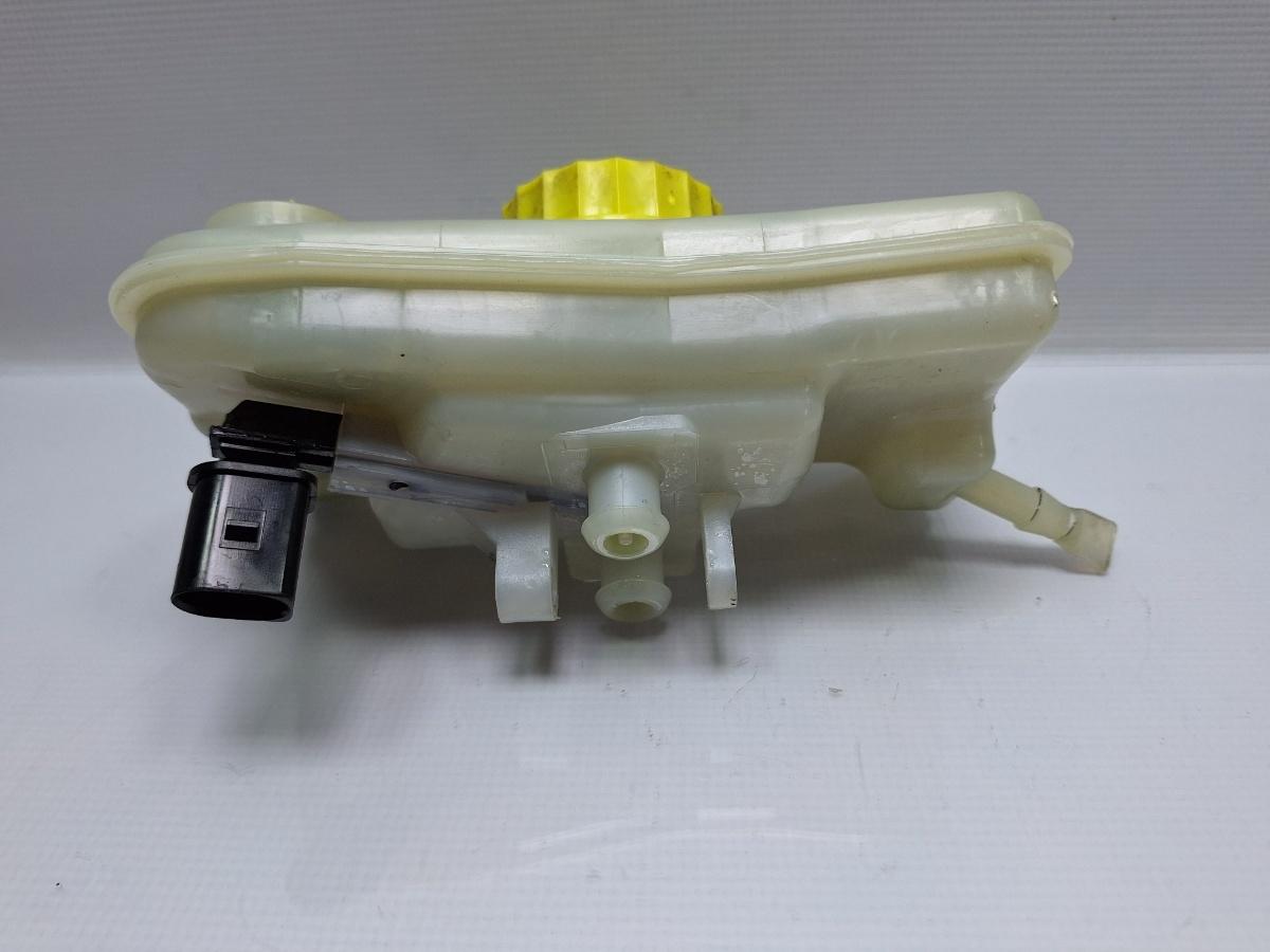 Rezervor lichid de frana AUDI A6 III Allroad 4FH, C6 2006 - 2011 TDI quattro CANC 8E0611301G