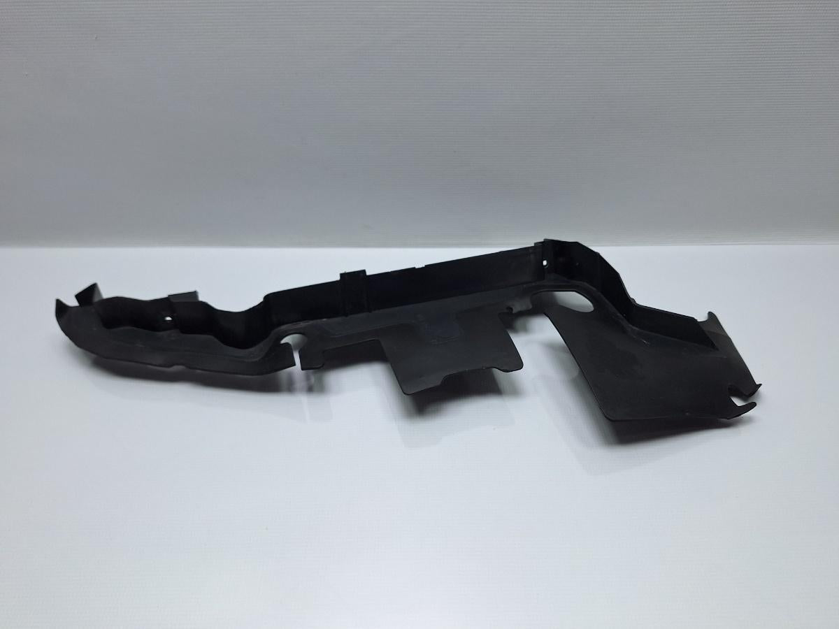 Deflector aer radiatoare stanga AUDI A6/S6 III Saloon (4F2, C6) [ 2004 - 2011 ] TDI (CAHA) 125KW|170HP OEM 4F0121283AR
