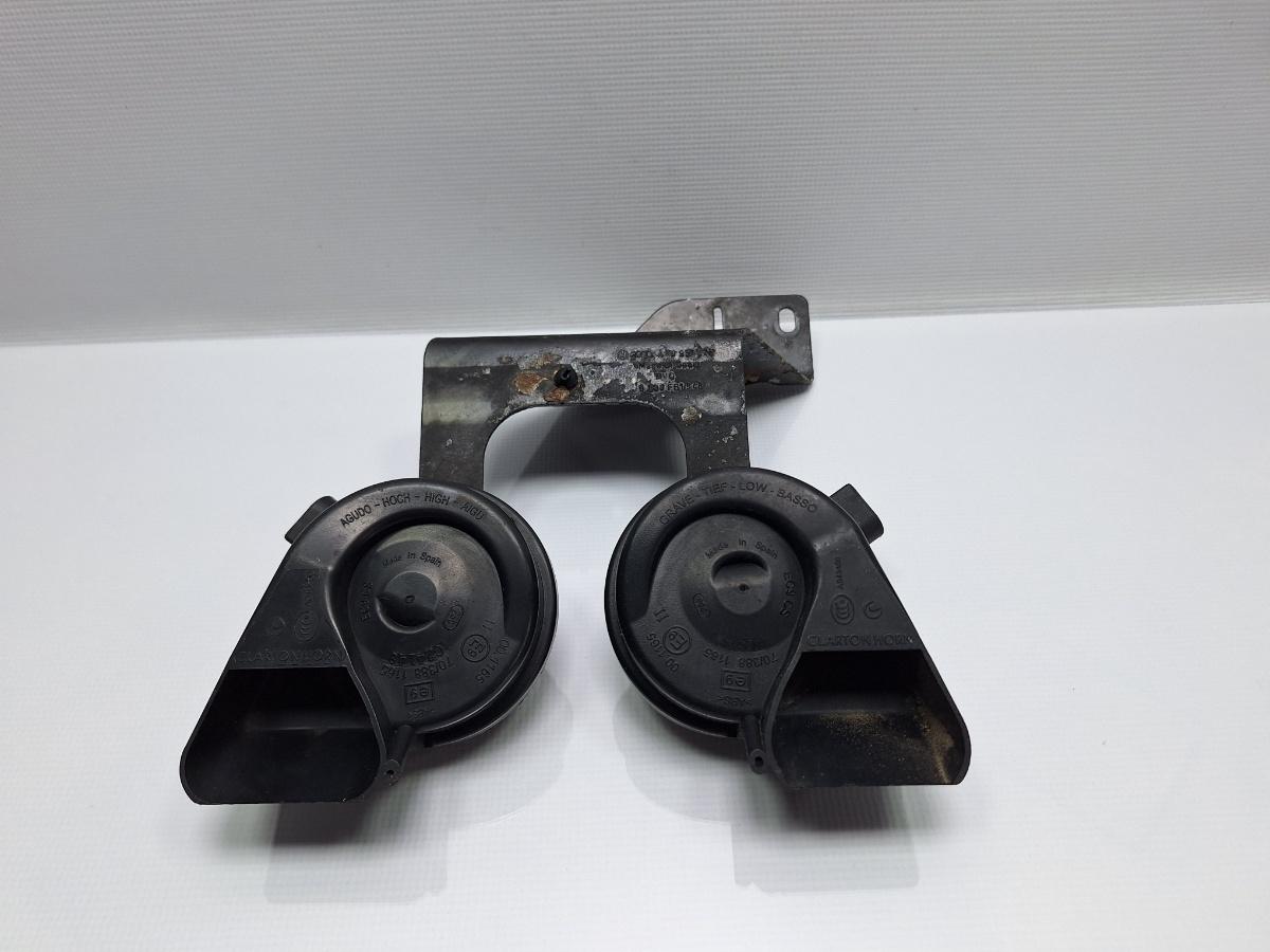 Claxoane AUDI A6/S6 III Saloon (4F2, C6) [ 2004 - 2011 ] TDI (CAHA) 125KW|170HP OEM 4F0951221 , 4F0951229
