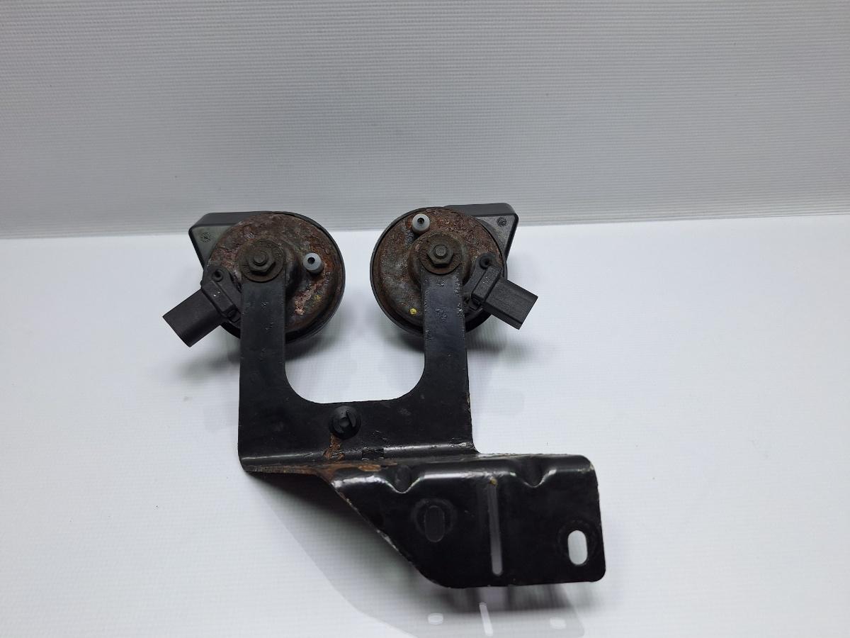 Claxoane AUDI A6/S6 III Saloon (4F2, C6) [ 2004 - 2011 ] TDI (CAHA) 125KW|170HP OEM 4F0951221 , 4F0951229