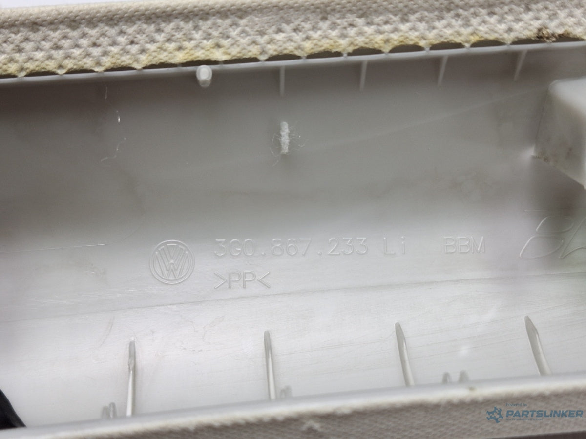 Ornament stalp parbriz stanga VOLKSWAGEN PASSAT Variant (3G5) [ 2014 - > ] TDI (CRLB, DBGA, DFGA) 110KW|150HP 3G0867233L