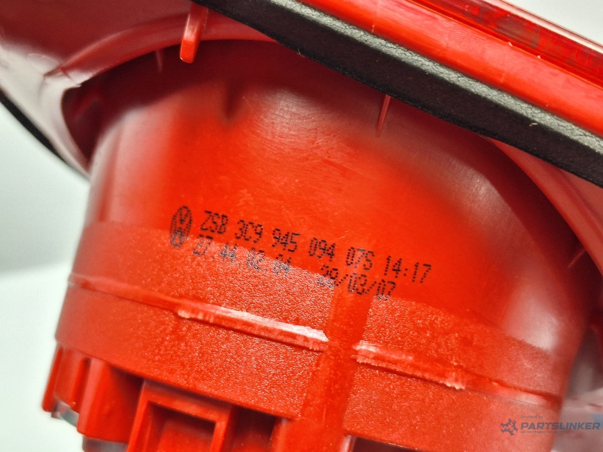 Stop haion dreapta VOLKSWAGEN PASSAT Variant (3C5) [ 2005 - 2011 ] TDI (BMP) 103KW|140HP 3C9945094