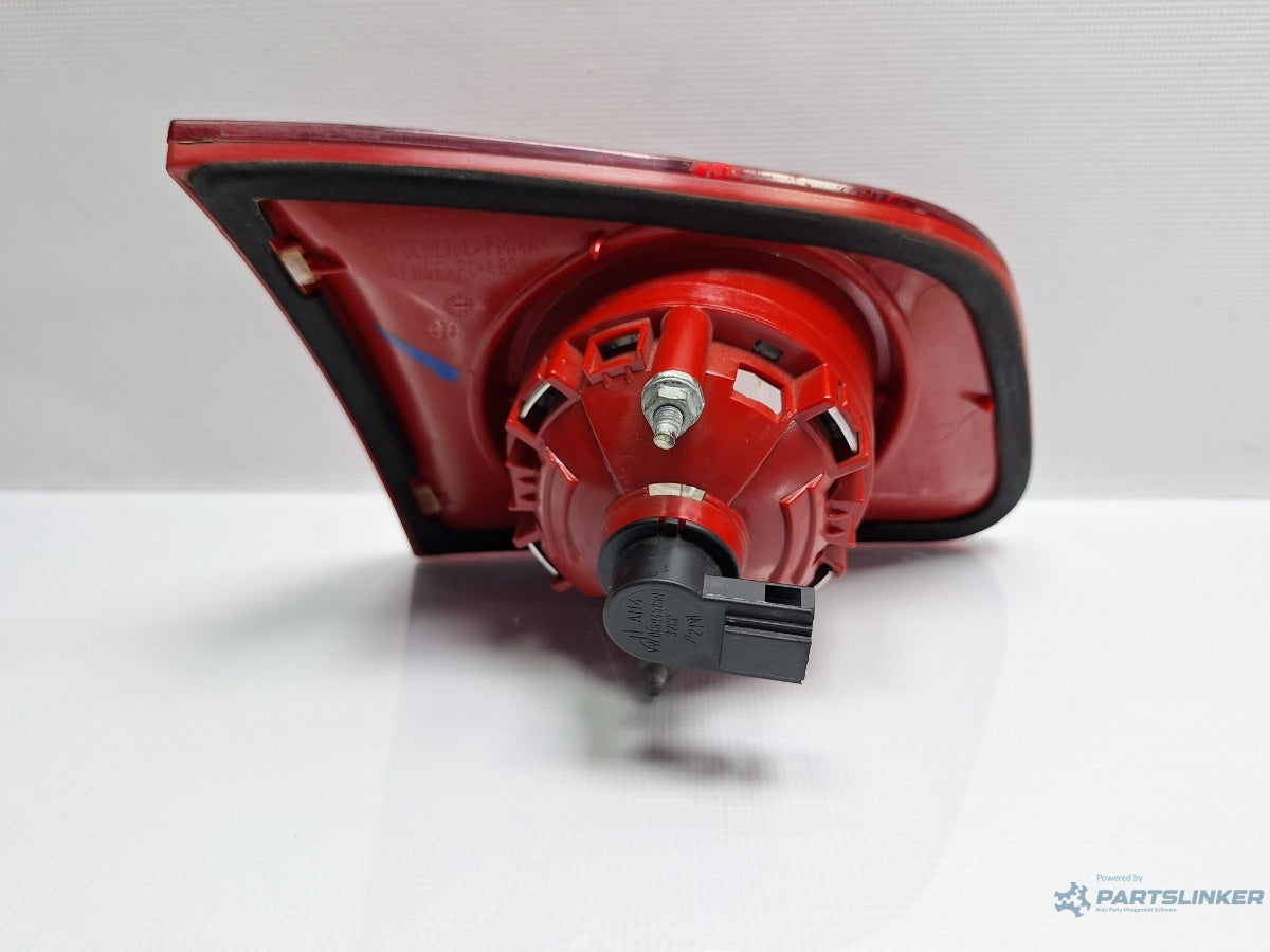 Stop haion dreapta VOLKSWAGEN PASSAT Variant (3C5) [ 2005 - 2011 ] TDI (BMP) 103KW|140HP 3C9945094